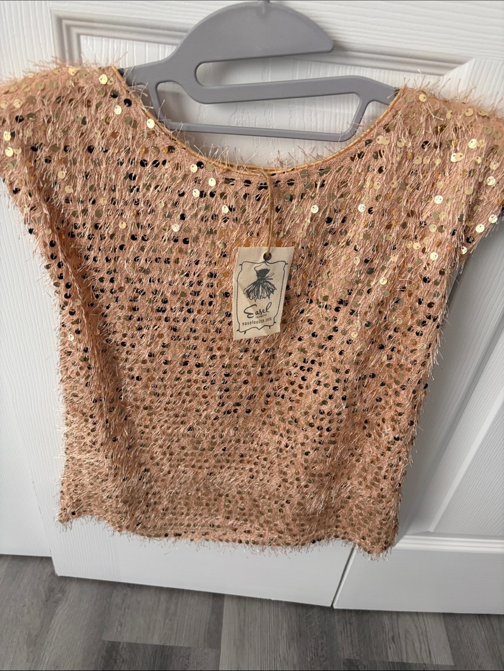 easel Peach Sequin Fringe Short-Sleeve Top